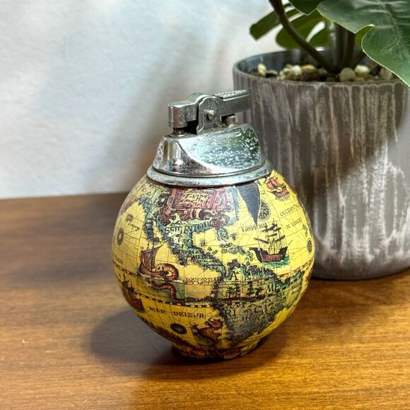 Vintage Globe Table Lighter Antique World Map Cork Bottom Tobacciana - Picture 1 of 5
